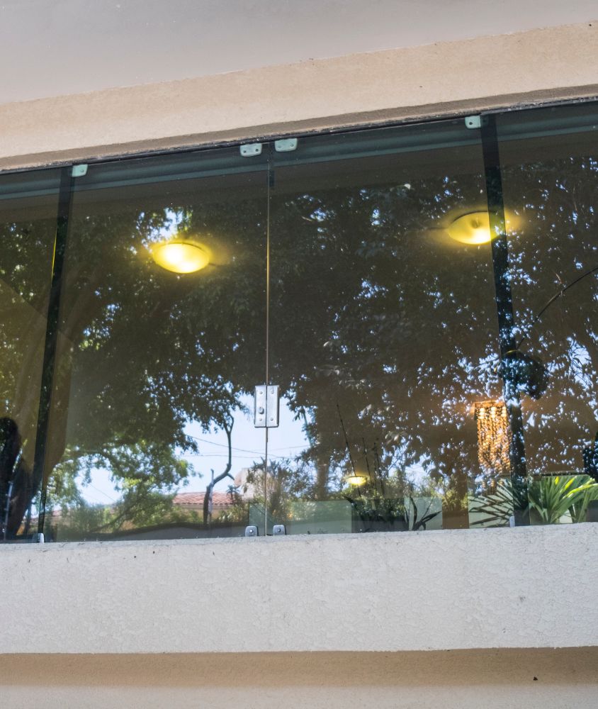 janela de vidro em Piracicaba